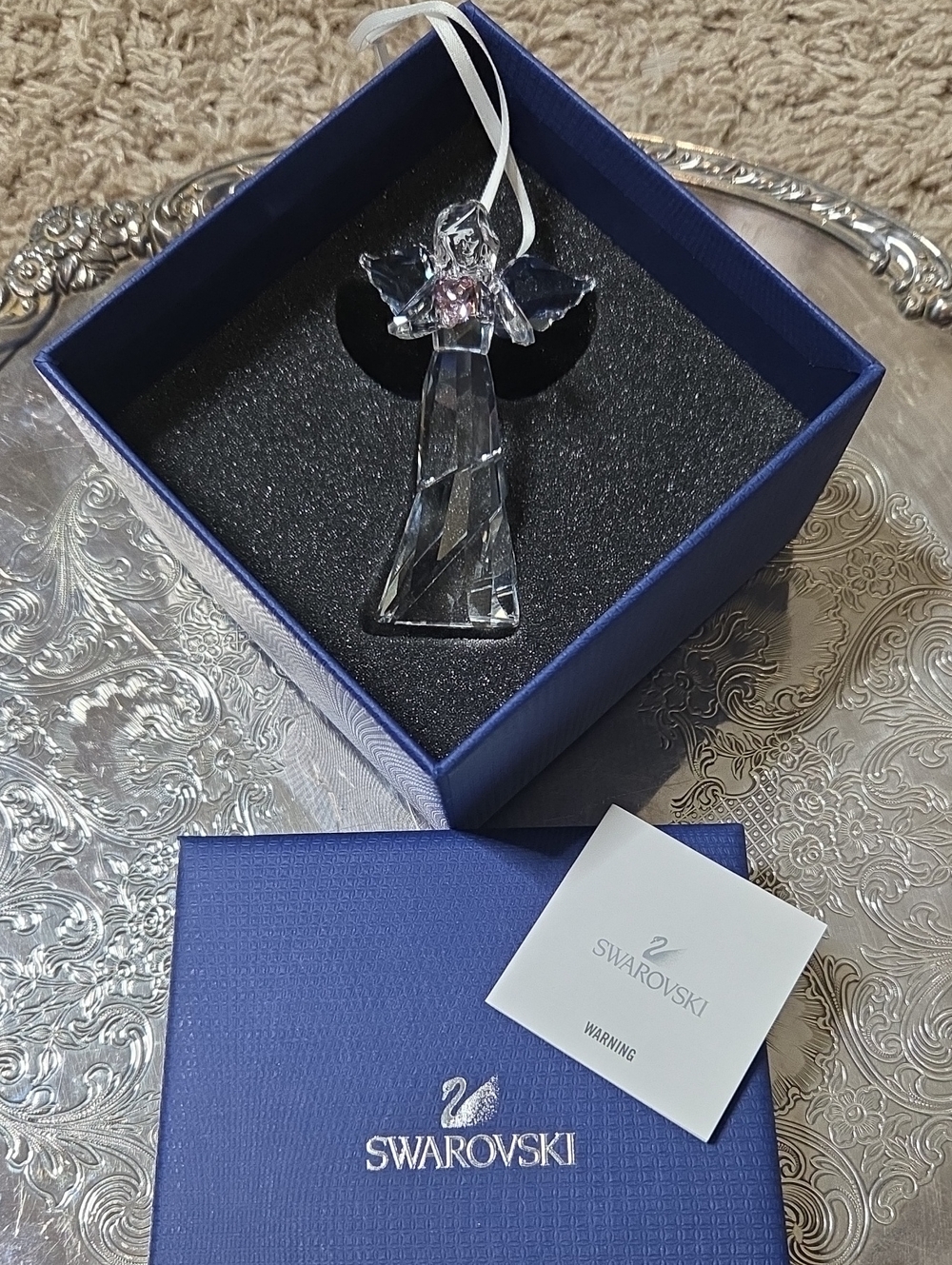 NIB Swarovski Clear Crystal Angel Ornament w/ Pink Heart, Ornament 2013, Retired